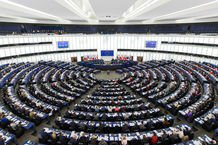 Des climatosceptiques étasuniens ont infiltré le Parlement européen 