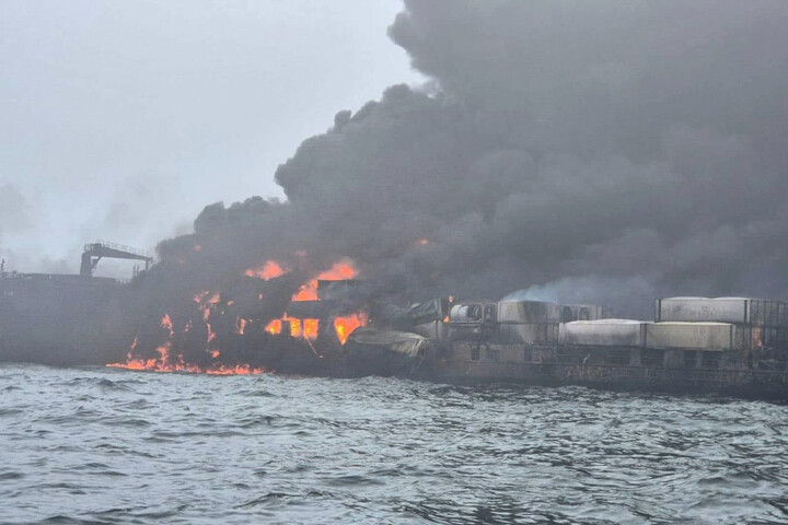 Un pétrolier est en feu au large de l'Angleterre