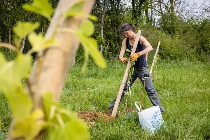 «<small class="fine d-inline"> </small>Les agricultrices sont doublement dominées<small class="fine d-inline"> </small>»