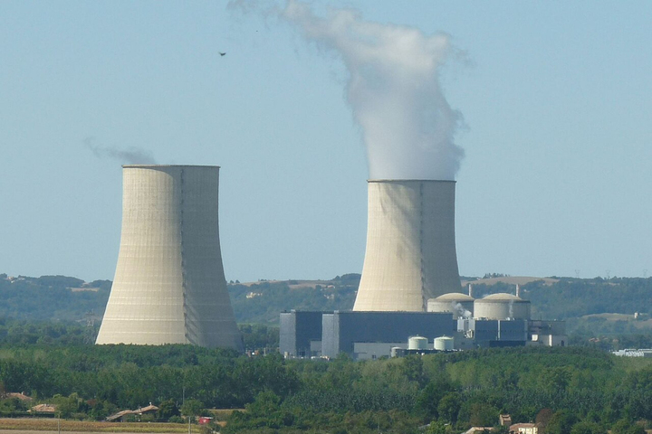 Canicule : le réacteur nucléaire de Golfech à l'arrêt pour la 2<sup class="typo_exposants">e</sup> fois cet été