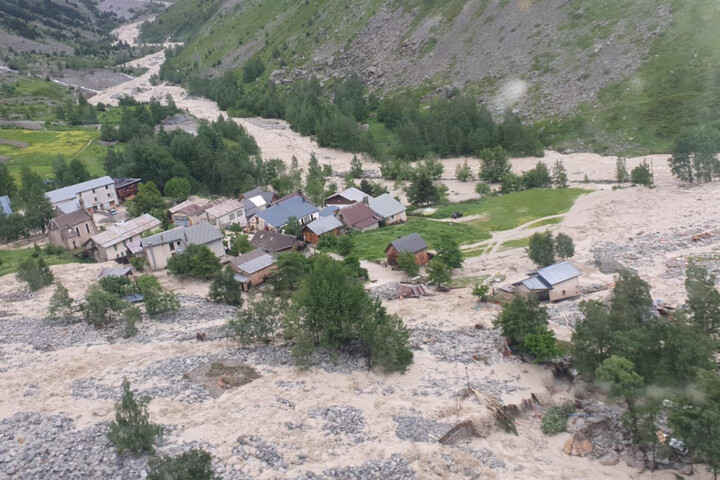 En Isère, un village dévasté par des crues torrentielles