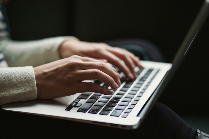 Les militants écologistes subissent un cyberharcèlement massif