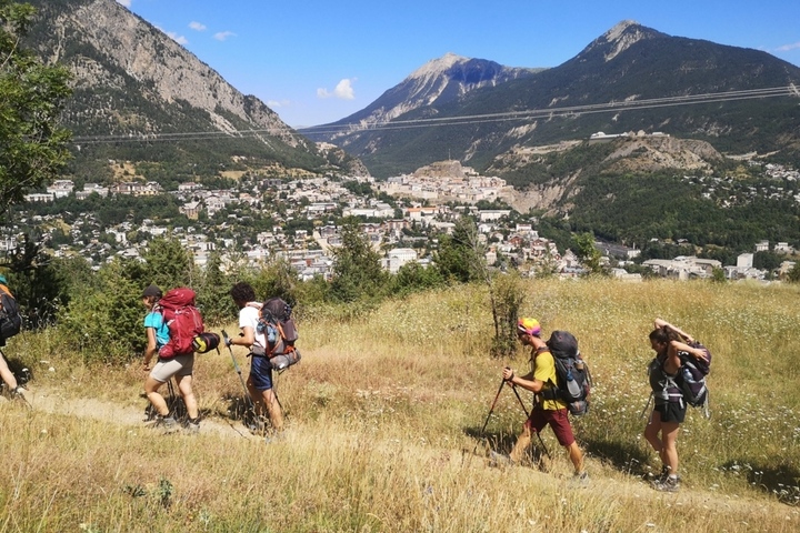 Dans les Alpes, une grande marche pour lutter contre les <span class="caps">JO</span> 2030