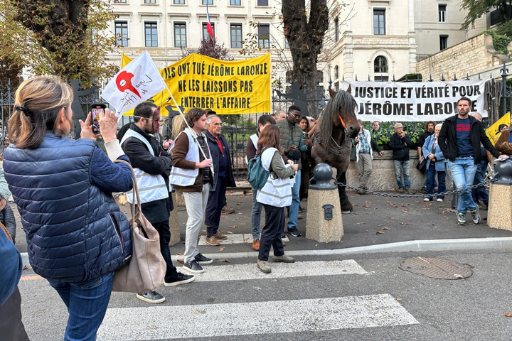 Affaire Jérôme Laronze : «<small class="fine d-inline"> </small>La justice n'a pas le courage de condamner la gendarmerie<small class="fine d-inline"> </small>»