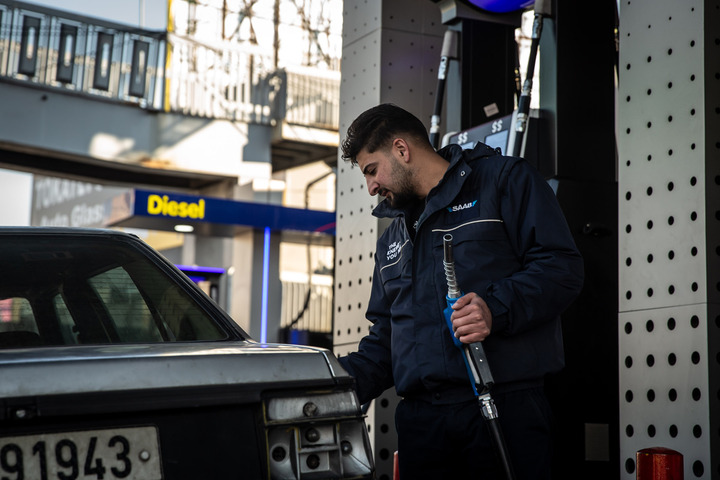 Bombardements au Moyen-Orient : les prix du pétrole déjà affectés