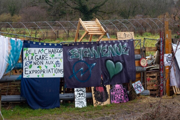 Reblochons et chauves-souris : une zad savoyarde contre l'autoroute A412