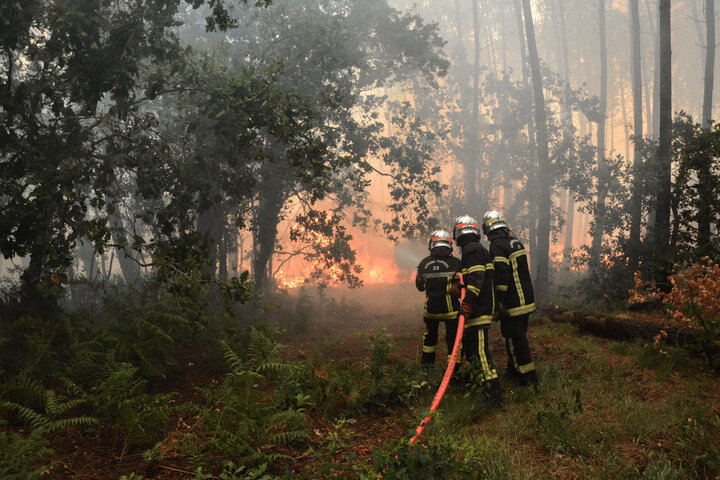 Le cap Ferret évacué, des milliers d'hectares en fumée : l'incendie de Gironde rappelle le cauchemar de 2022