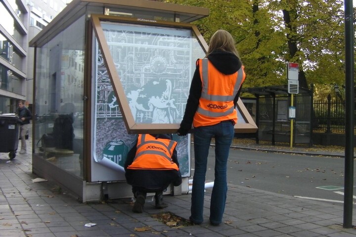Dans 1 400 petites villes, l'État fait un «<small class="fine d-inline"> </small>cadeau au lobby publicitaire<small class="fine d-inline"> </small>»