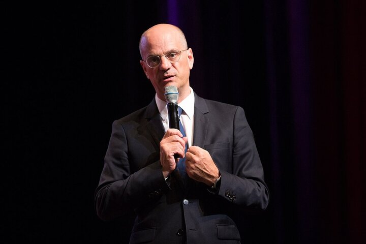 Une école de la «<small class="fine d-inline"> </small>transformation écologique<small class="fine d-inline"> </small>» pilotée par Veolia et Jean-Michel Blanquer