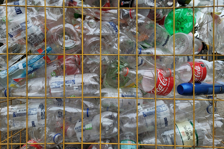 L'État investit des millions d'euros dans une méga-usine de recyclage de plastique