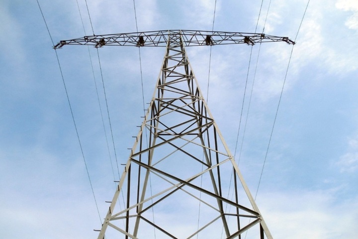 Face à la hausse de l'électricité, un chèque énergie à 450 euros<small class="fine d-inline"> </small>?