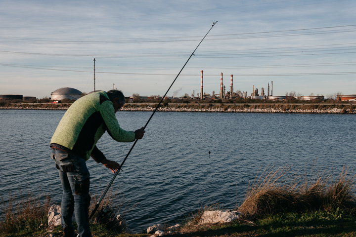 «<small class="fine d-inline"> </small>Ici, tant pis pour ceux qui meurent<small class="fine d-inline"> </small>» : à Fos-sur-Mer, les malades passent après les industries