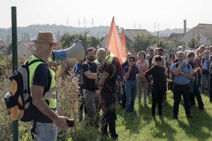 Au nord de Paris, un projet routier va saccager vignes et jardins familiaux