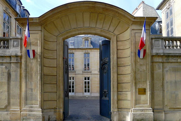 Transports, Logement, Biodiversité... Qui sont les nouveaux ministres de Gabriel Attal<small class="fine d-inline"> </small>?
