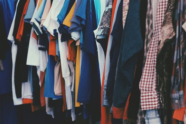 Le gouvernement veut faire de la loi anti-fast-fashion une coquille vide