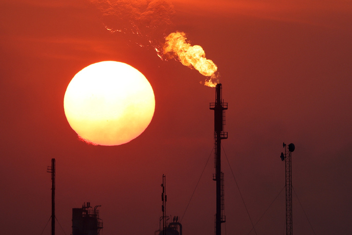 «<small class="fine d-inline"> </small>Overshoot<small class="fine d-inline"> </small>», l'arnaque des capitalistes pour décourager tout effort pour le climat