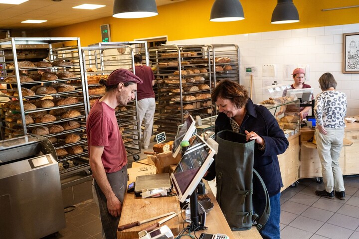 «<small class="fine d-inline"> </small>On peut avoir une vie sans horaires décalés<small class="fine d-inline"> </small>» : à Grenoble, le Pain des cairns réinvente la boulangerie 