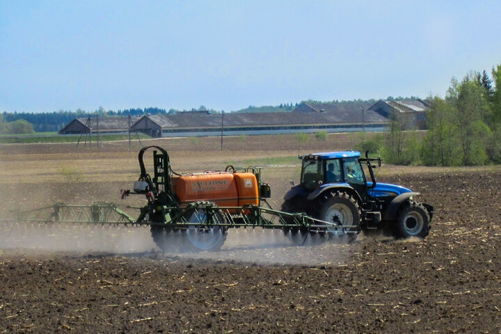 Trois associations attaquent la réautorisation du glyphosate en justice
