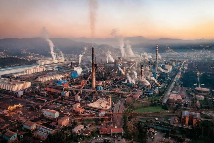 Les États démocratiques ne polluent pas moins, ils délocalisent leurs émissions