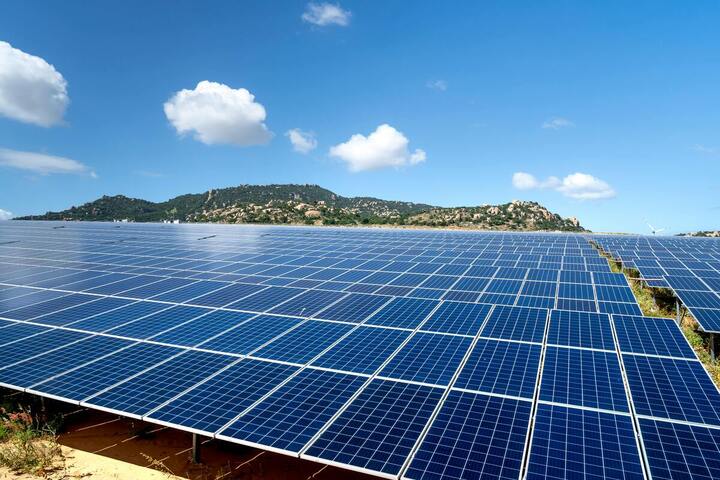 Électricité en Europe : le solaire a dépassé le charbon en 2024
