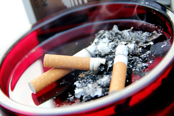 Les filtres des cigarettes sont inutiles pour la santé... mais bien nocifs pour l'environnement