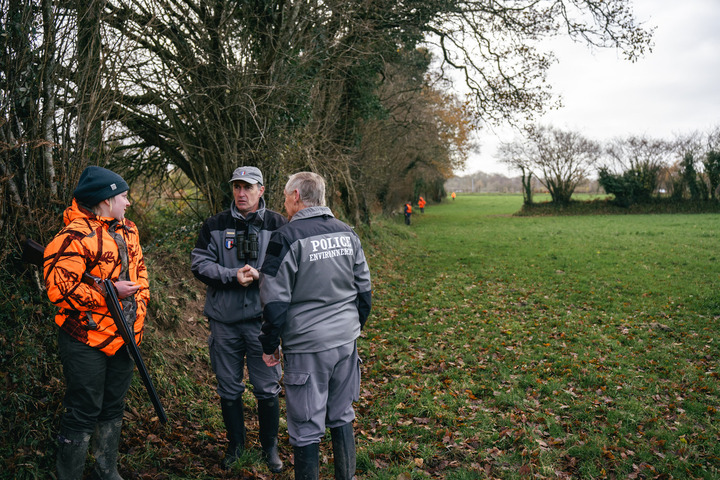 Accidents de chasse : en patrouille avec l'<span class="caps">OFB</span> pour sécuriser la forêt