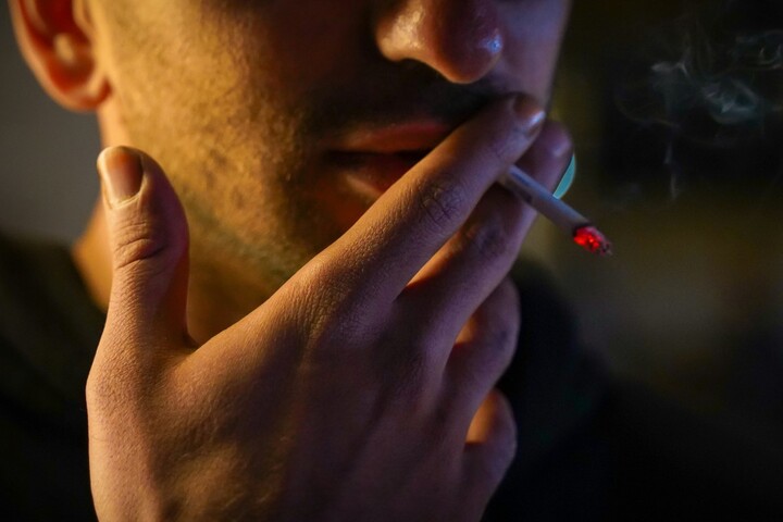 «<small class="fine d-inline"> </small>Il faut interdire le tabac aux jeunes pour assécher cette industrie<small class="fine d-inline"> </small>»