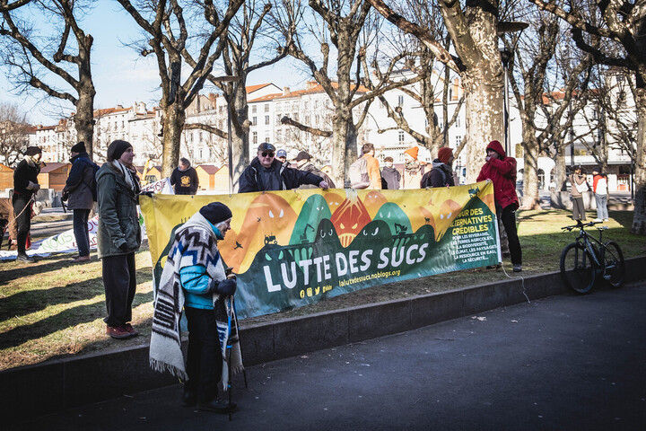 Cinq opposants à la «<small class="fine d-inline"> </small>route à Wauquiez<small class="fine d-inline"> </small>» devant un tribunal sévère