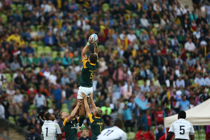 Coupe du monde de rugby : 9 <span class="caps">ONG</span> dénoncent les projets de Total en Afrique du Sud