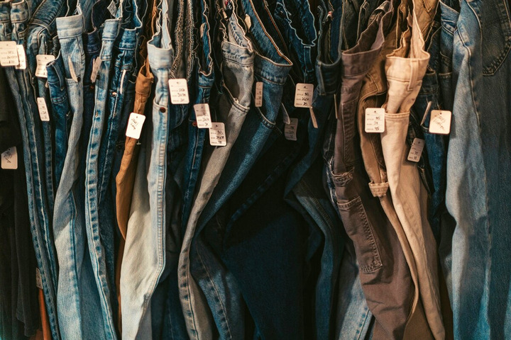 Loi anti-fast-fashion : «<small class="fine d-inline"> </small>Shein et Temu ne sont que la partie émergée de l'iceberg<small class="fine d-inline"> </small>»