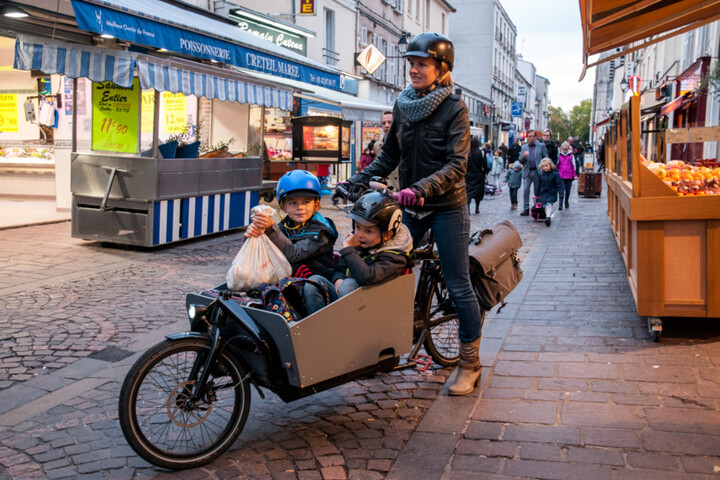 Loin des grandes villes, ces familles qui se passent de voiture