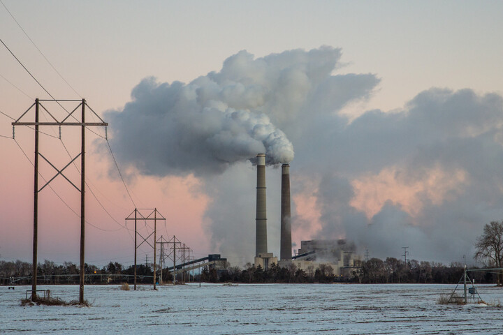 En une seule journée, Donald Trump démantèle 31 règles environnementales