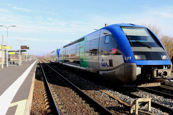 Un «<small class="fine d-inline"> </small>effondrement irréversible<small class="fine d-inline"> </small>» menace un tiers du réseau ferré, alerte la <span class="caps">SNCF</span>