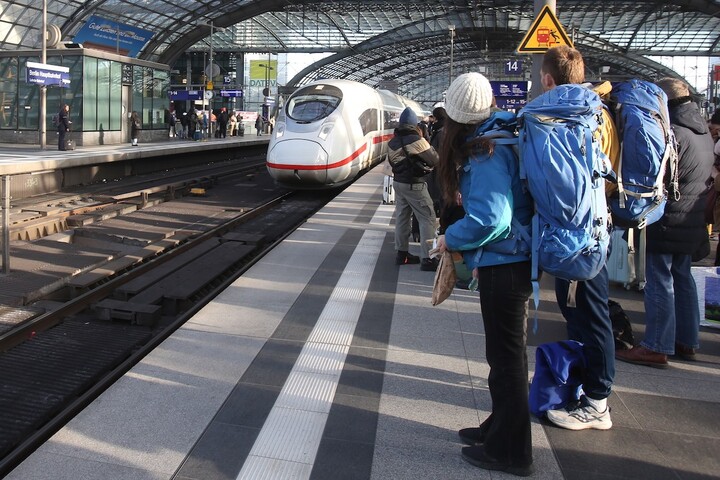 Plutôt que l'avion, j'ai testé le train pour Berlin, et c'est bien<small class="fine d-inline"> </small>!