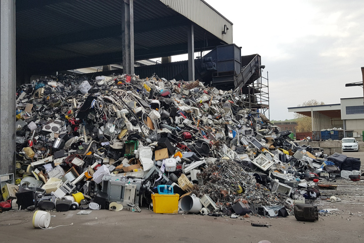 Déchets électroniques : 62 millions de tonnes produites en 2022
