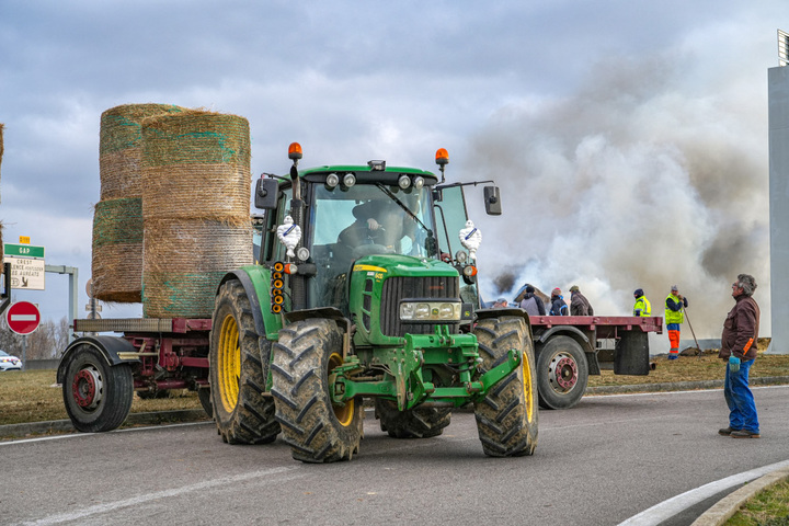 Colère des agriculteurs : dans la Drôme, <span class="caps">JA</span> et <span class="caps">FNSEA</span> en profitent pour faire passer leurs revendications
