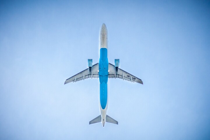 Turbulences, vols annulés... L'aviation menacée par le changement climatique