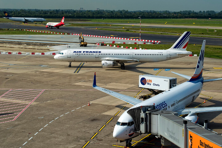 La fréquentation des aéroports européens dépasse le niveau d'avant-Covid