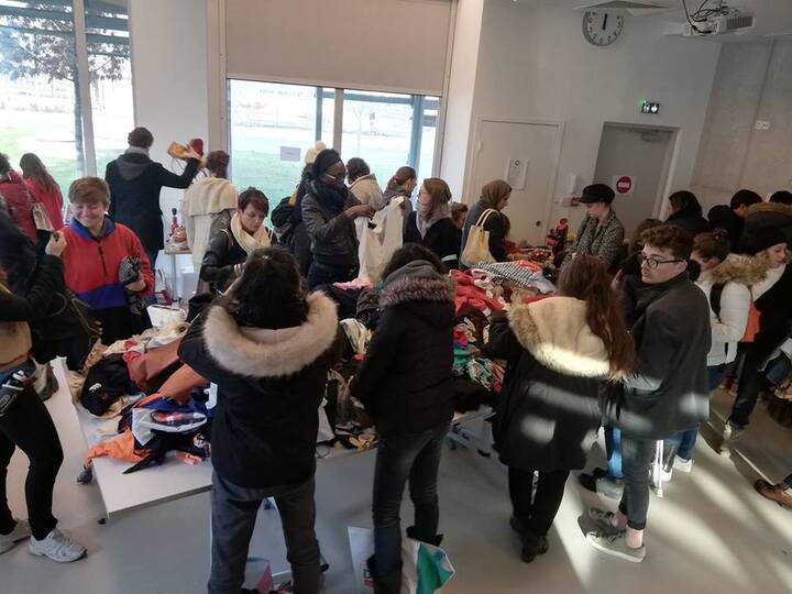 Gratiféria / Marché gratuit temporaire, à Lyon