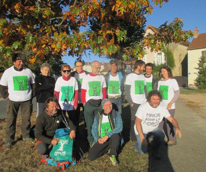 Marche nationale pour la forêt, à Cérilly (Allier)